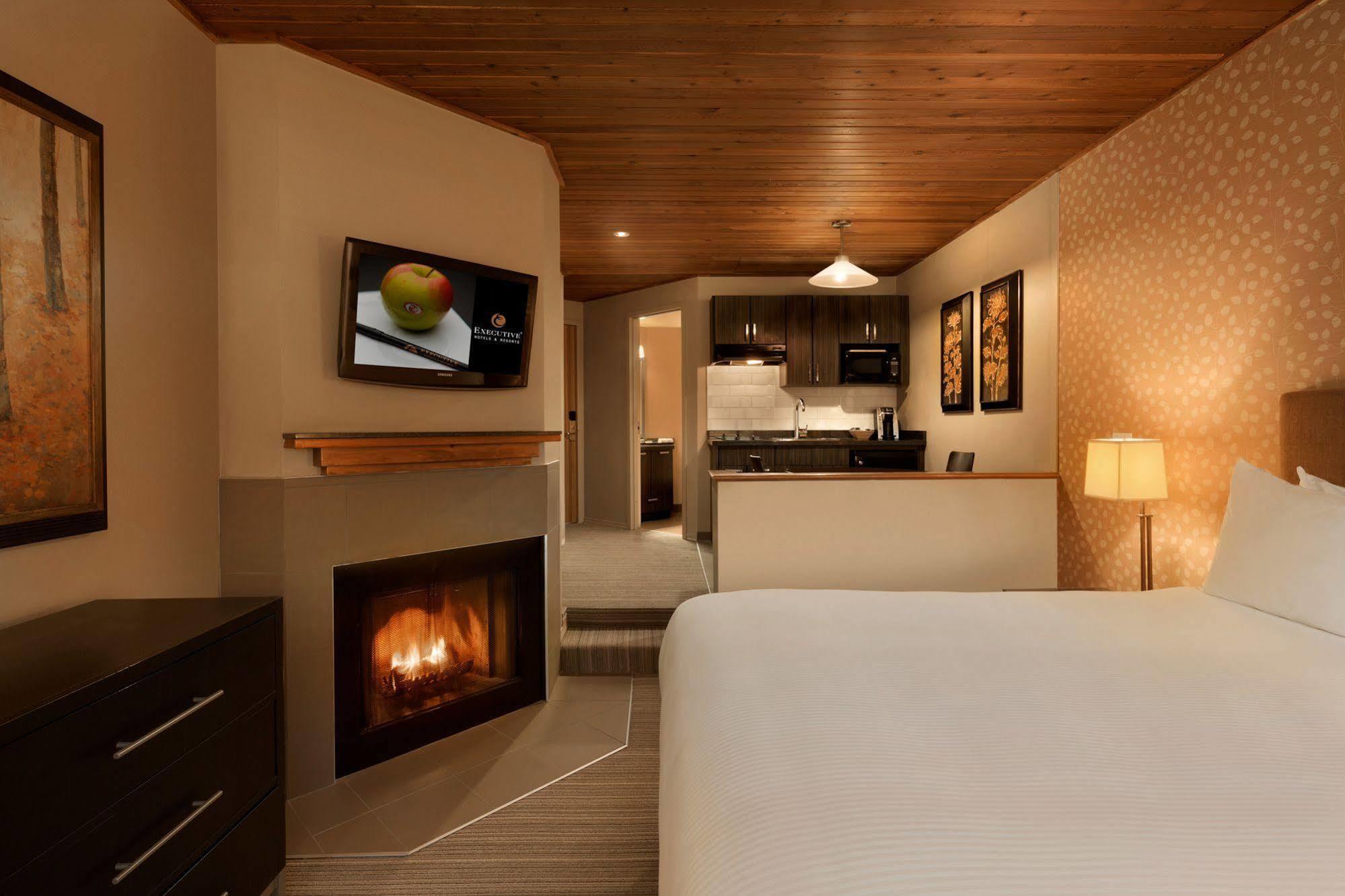 Executive Inn Whistler Exterior foto